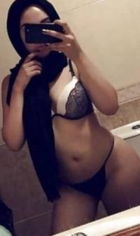 Türbanlı Escort Aylin Zevkten Dört Köşe Olan Ateşli Bayan